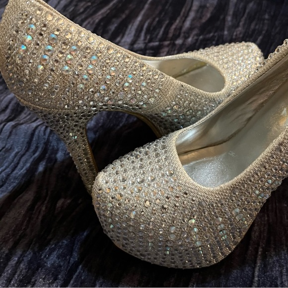 Shrek silver bling shimmery gem stone Rhinestone heels formal attire to shine on - Picture 4 of 16